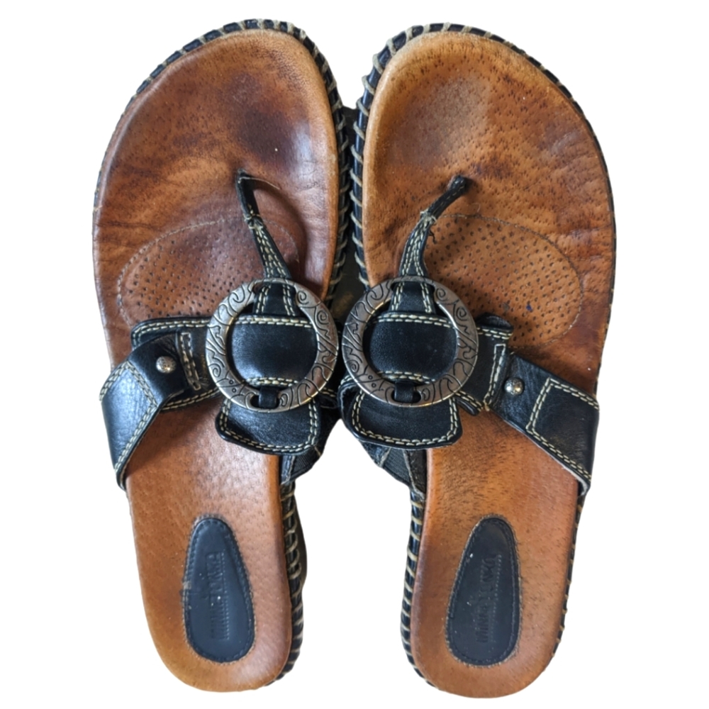 Minnetonka Leather O Ring Buckle Wedge heel sandal Liquigel Sole Shoes Size 8